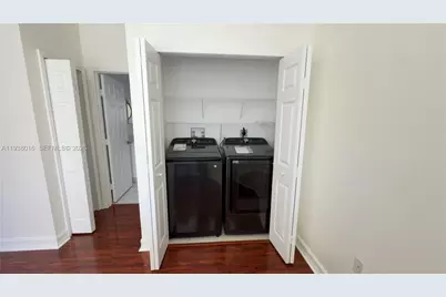 7633 NW 114th Path #7633, Doral, FL 33178 - Photo 13