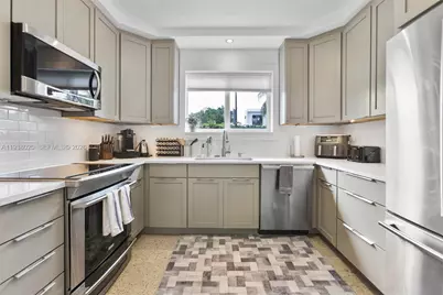 8700 N Miami Ave, El Portal, FL 33150 - Photo 11