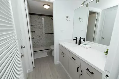 2301 Collins Ave #423, Miami Beach, FL 33139 - Photo 43