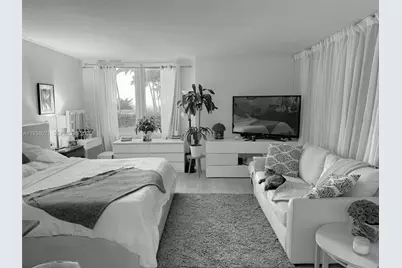 2301 Collins Ave #423, Miami Beach, FL 33139 - Photo 7