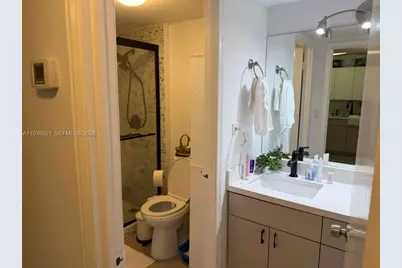 2301 Collins Ave #423, Miami Beach, FL 33139 - Photo 17