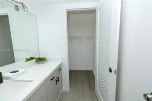 2301 Collins Ave, Miami Beach, FL 33139 - Photo 41