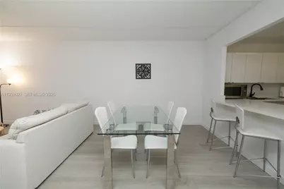 2301 Collins Ave #423, Miami Beach, FL 33139 - Photo 7