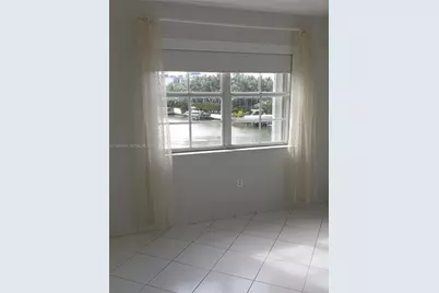 2600 Collins Ave #309, Miami Beach, FL 33140 - Photo 11