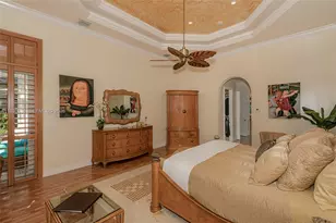 610 W Enclave Cir W, Pembroke Pines, FL 33027 - Photo 55