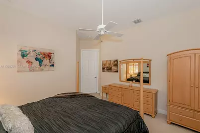 610 W Enclave Cir W, Pembroke Pines, FL 33027 - Photo 37