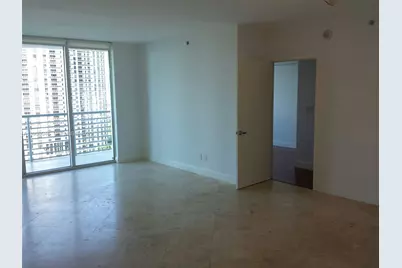 325 S Biscayne Bl #1819, Miami, FL 33131 - Photo 3