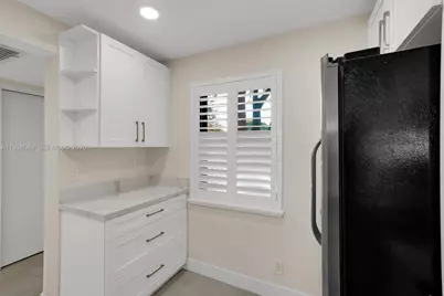 10401 W Broward Blvd #205, Plantation, FL 33324 - Photo 11