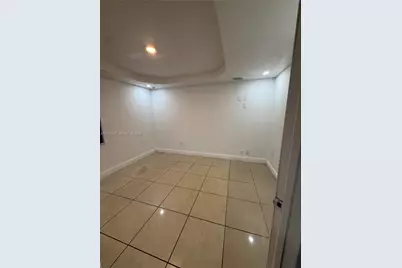 19926 NW 67th Pl, Hialeah, FL 33015 - Photo 5
