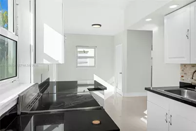 1203 Marseille Dr #21, Miami Beach, FL 33141 - Photo 11