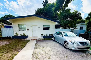 546 E 39th St, Hialeah, FL 33013 - Photo 1