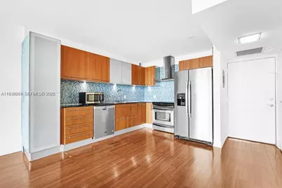 100 Bayview Dr #1223, Sunny Isles Beach, FL 33160 - Photo 9