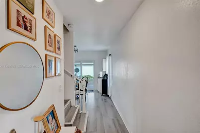 1129 10th St, West Palm Beach, FL 33401 - Photo 3