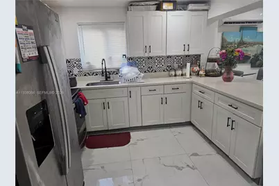 1490 NE 147th St, Miami, FL 33161 - Photo 5