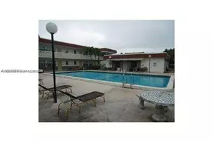 4169 SW 67th Ave, Davie, FL 33314 - Photo 13