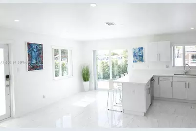798 W 31st St, Hialeah, FL 33012 - Photo 3