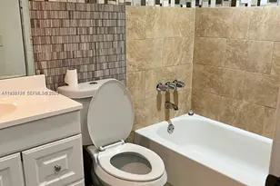 1305 W 53rd St, Hialeah, FL 33012 - Photo 9