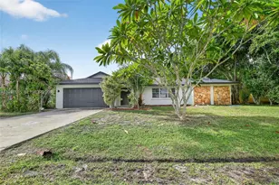 770 SE Hollahan Ave, Port Saint Lucie, FL 34983 - Photo 1