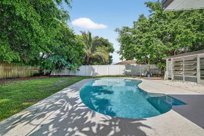 770 SE Hollahan Ave, Port Saint Lucie, FL 34983 - Photo 19