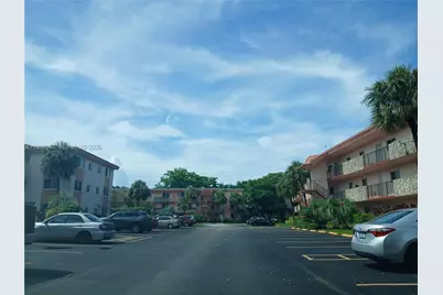 5950 Del Lago Cir #112, Sunrise, FL 33313 - Photo 7