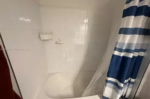 389 NW 10 Ct, Florida City, FL 33034 - Photo 17