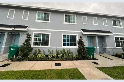 389 NW 10 Ct #389, Florida City, FL 33034 - Photo 1