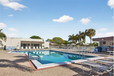 2104 SW 17th Cir, Deerfield Beach, FL 33442 - Photo 43