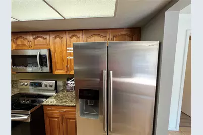 7521 W Sunrise Blvd #A2, Plantation, FL 33313 - Photo 3