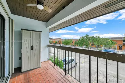 6215 W 24th Ave #206-7, Hialeah, FL 33016 - Photo 5