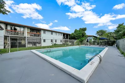 6215 W 24th Ave #206-7, Hialeah, FL 33016 - Photo 9