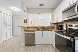 4736 NW 114th Ave, Doral, FL 33178 - Photo 5