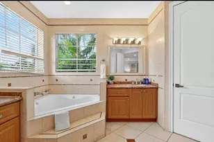 832 Hollywood Blvd, Hollywood, FL 33019 - Photo 65