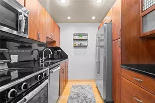 3675 N Country Club Dr, Aventura, FL 33180 - Photo 17