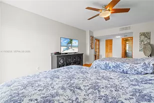 3675 N Country Club Dr, Aventura, FL 33180 - Photo 23