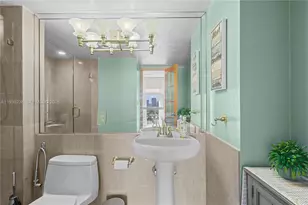 3675 N Country Club Dr, Aventura, FL 33180 - Photo 33