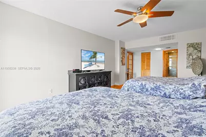 3675 N Country Club Dr #2404, Aventura, FL 33180 - Photo 25