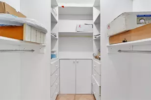 6039 Collins Ave, Miami Beach, FL 33140 - Photo 21