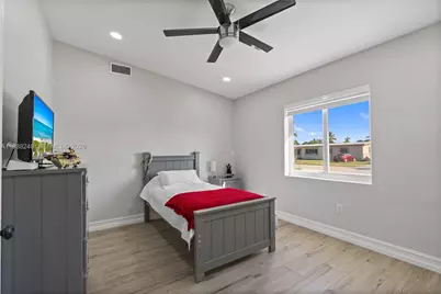 3330 SW 105th Ave, Miami, FL 33165 - Photo 17