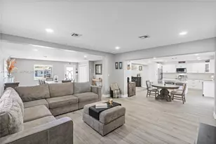 3330 SW 105th Ave, Miami, FL 33165 - Photo 3