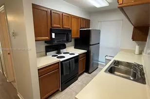 149 Cypress Point Dr, Palm Beach Gardens, FL 33418 - Photo 5