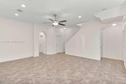 2332 SE 16th Pl #2332, Homestead, FL 33035 - Photo 3
