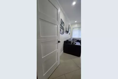 9600 NW 15th Ct, Pembroke Pines, FL 33024 - Photo 15