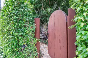 226 Chilean Ave, Palm Beach, FL 33480 - Photo 23