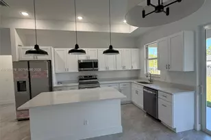 193 Castle Ave, Lehigh Acres, FL 33974 - Photo 5