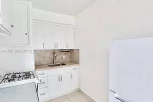 7445 Harding Ave, Miami Beach, FL 33141 - Photo 5