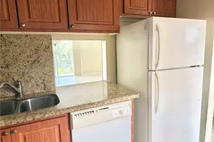 300 NE 14th Ave, Hallandale Beach, FL 33009 - Photo 7