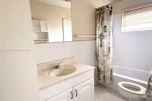300 NE 14th Ave, Hallandale Beach, FL 33009 - Photo 11