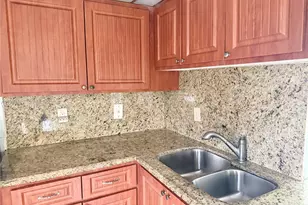 300 NE 14th Ave, Hallandale Beach, FL 33009 - Photo 5