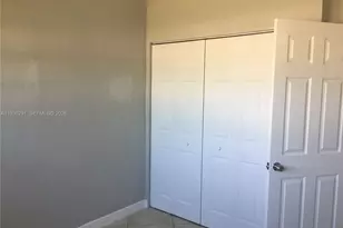 5631 W 10th Ave, Hialeah, FL 33012 - Photo 11