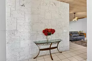 9995 SW 126th Terrace, Miami, FL 33176 - Photo 5